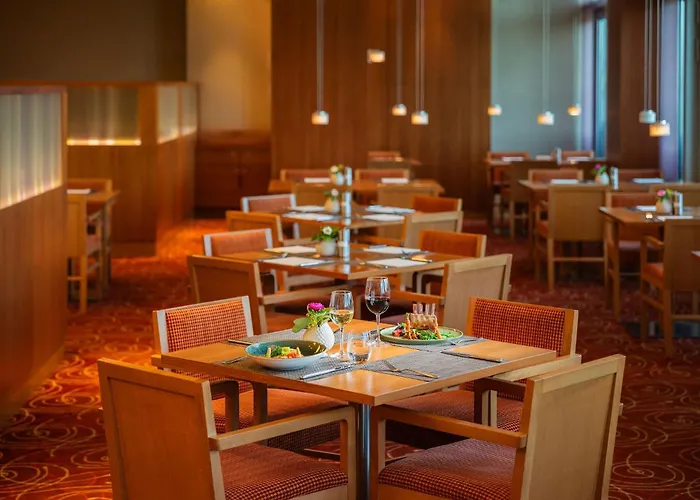 Hilton Garden Inn Frankfurt AirportAirport Hotel